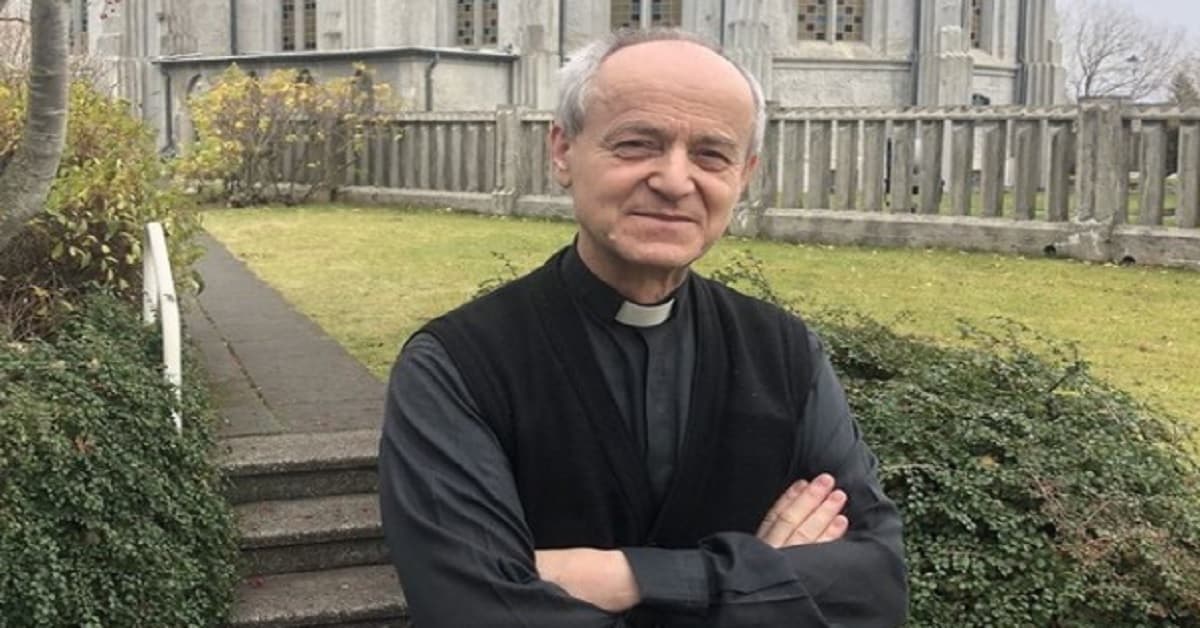 Sacerdote investigado por sus declaraciones sobre la homosexualidad